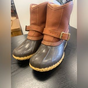 LL.Bean shearling lined woman’s size 7 boot